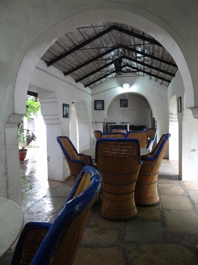 Labboo'Z Cafe And Lodge Maheshwar Exterior photo