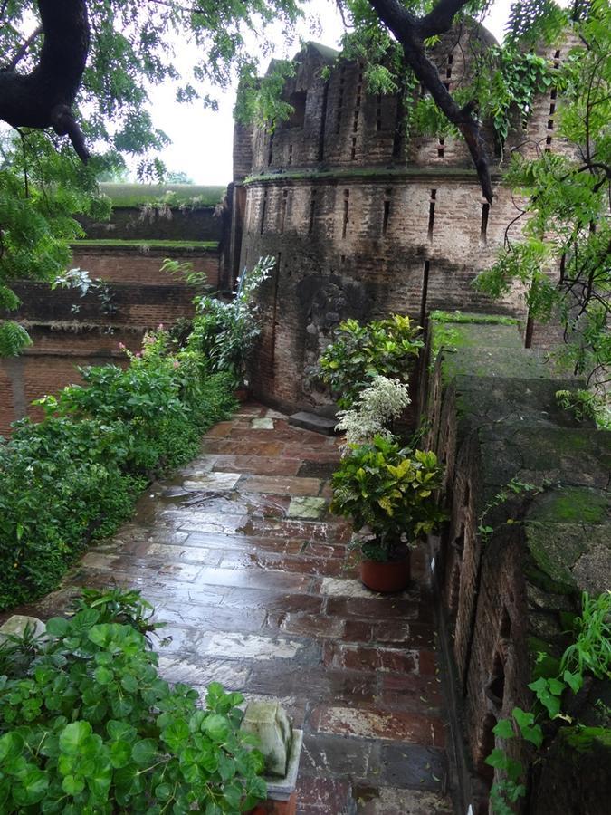 Labboo'Z Cafe And Lodge Maheshwar Exterior photo